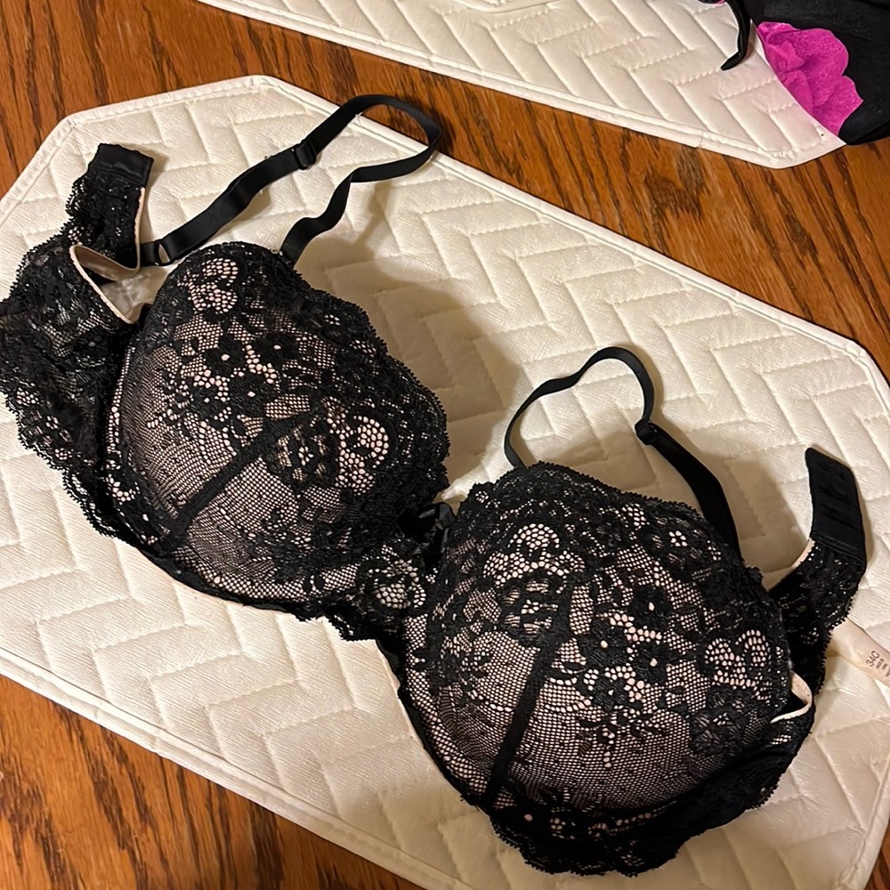 Gillian & Omalley lace bras with padded cups (3)